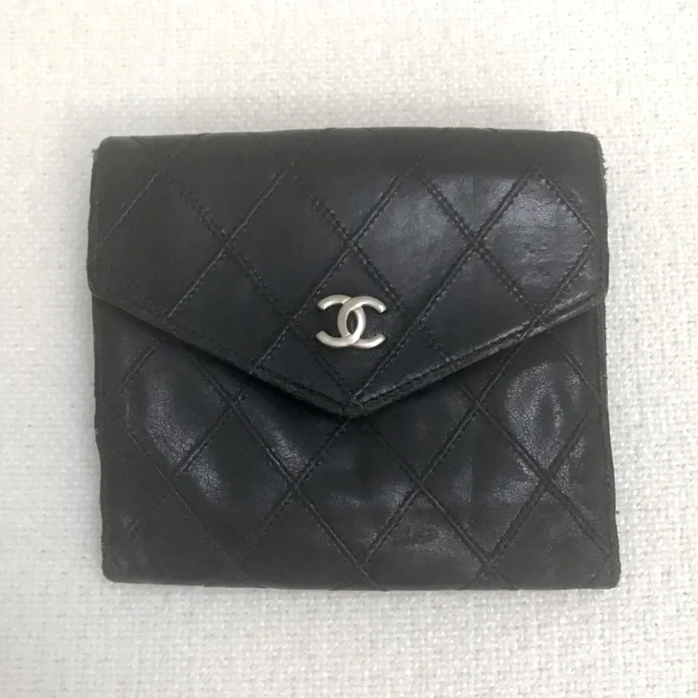 Vintage CHANEL wallet - Picture 1 of 10